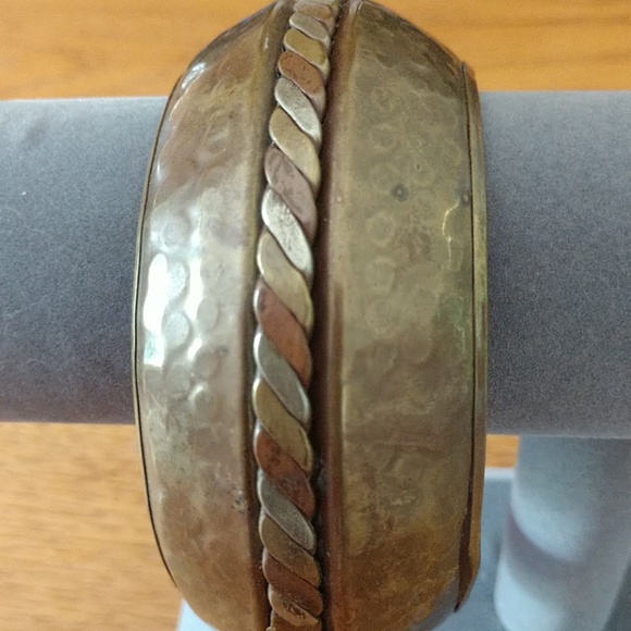 VINTAGE - ARTISAN CRAFTED Jewelry - #5 AEx VINTAGE ARTISAN Hammered Brass Copper & Silver Inlay